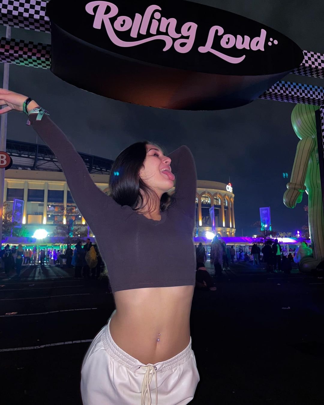 Busty Butterface: Alyssa, 19 #hNcJ710e