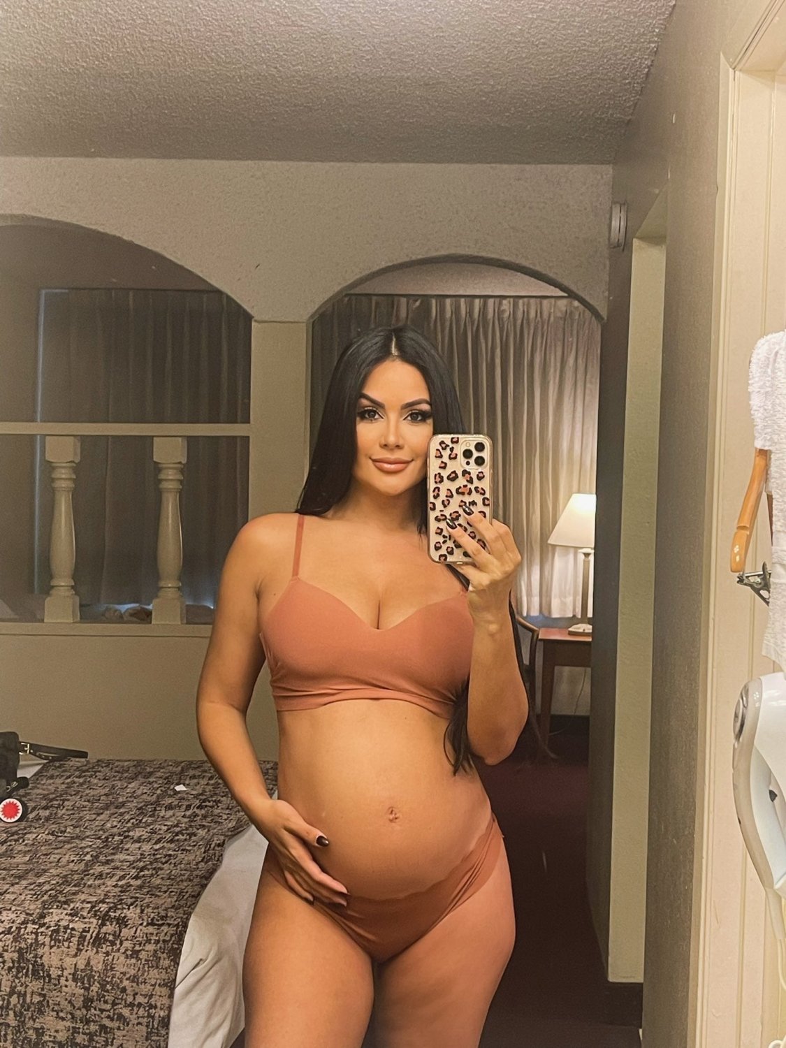 Random Pregnant Hoes 6 #6ovcIduP