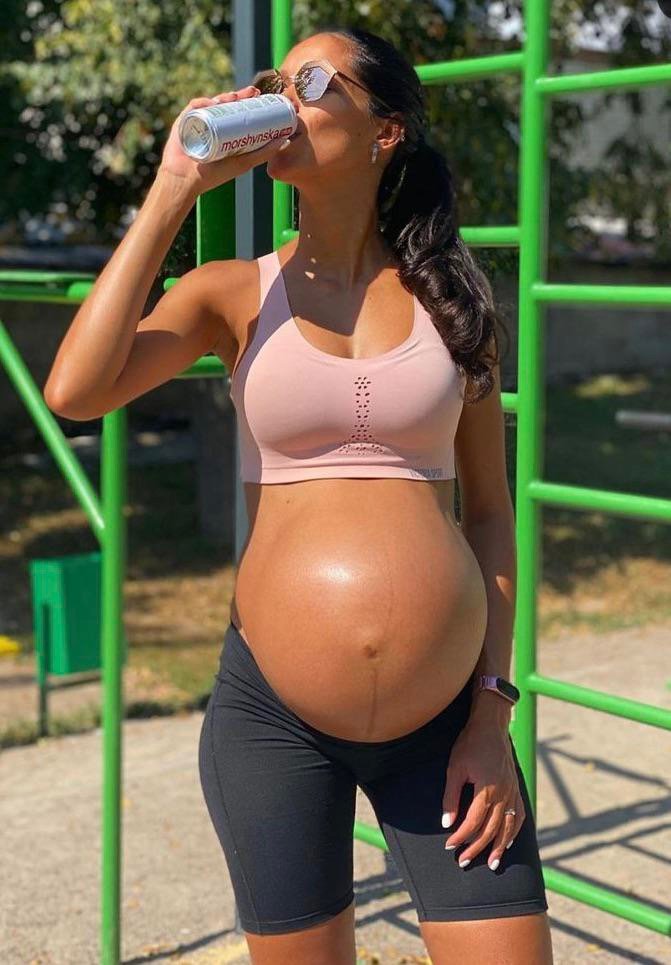 Random Pregnant Hoes 6 #VoFt0HAq