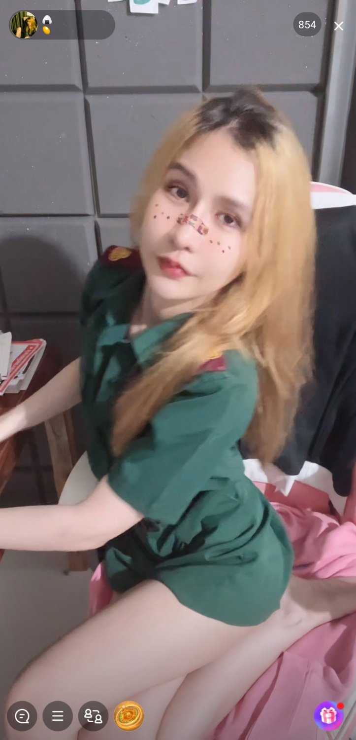 Screenshot_20240121_125929_BIGO LIVE #4ZommmVf