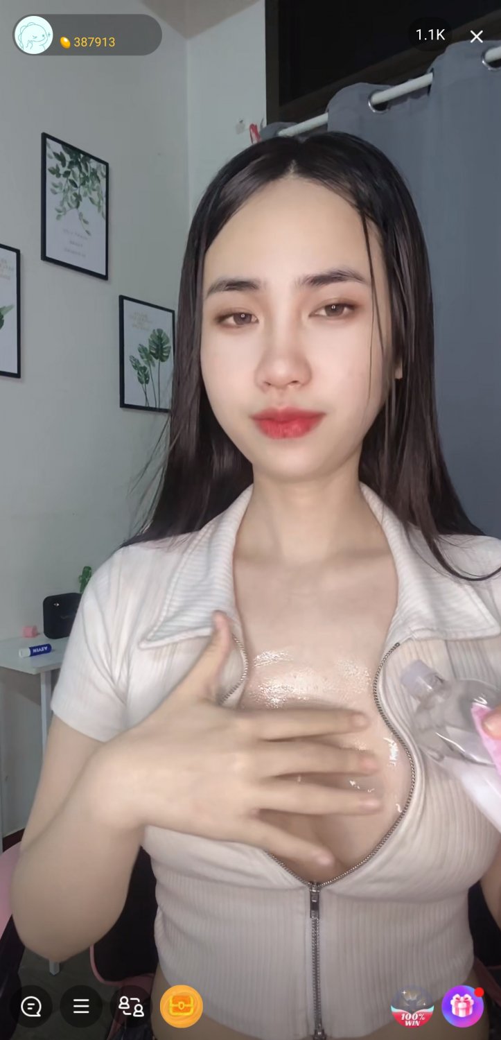 Screenshot_20240121_125929_BIGO LIVE #KZOlXV3Q