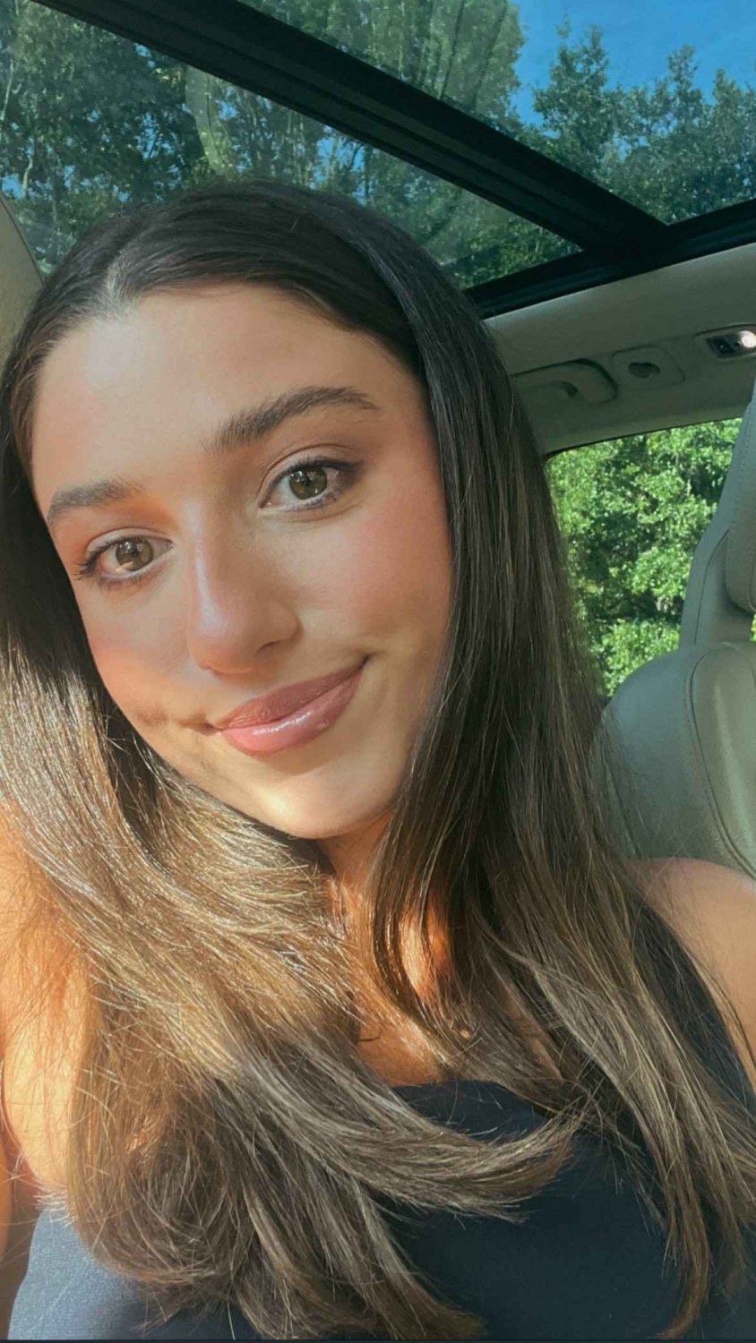 Christian slut Bella Robertson needs to be impregnated so she can become a milf or at least a facial #oxE0xO2j