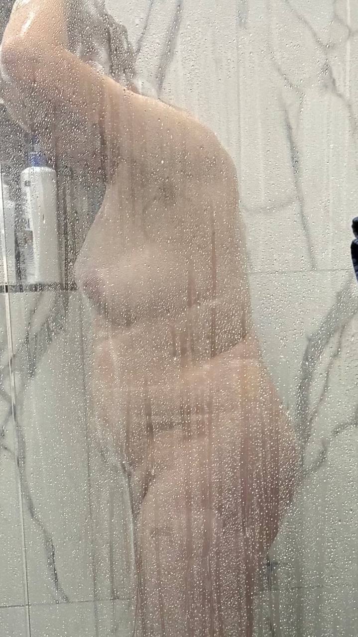 Check out the new shower vs the old shower! #IcsP4eZ0