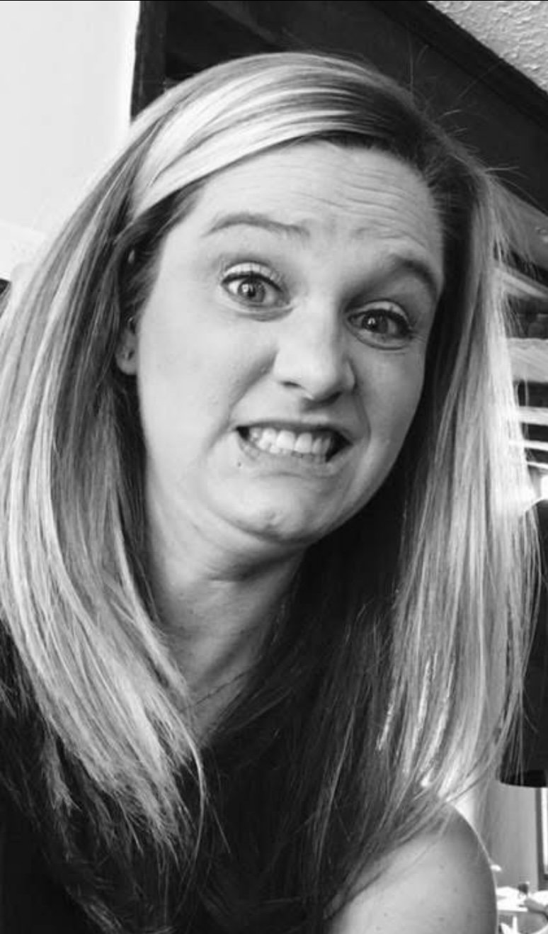 Flashback to when China got a little up close & personal on the infamous “bus” for spring break #2ZvECD97